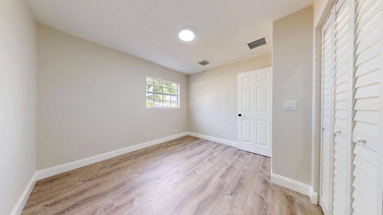 For Sale: $449,900 (4 beds, 2 baths, 1520 Square Feet)