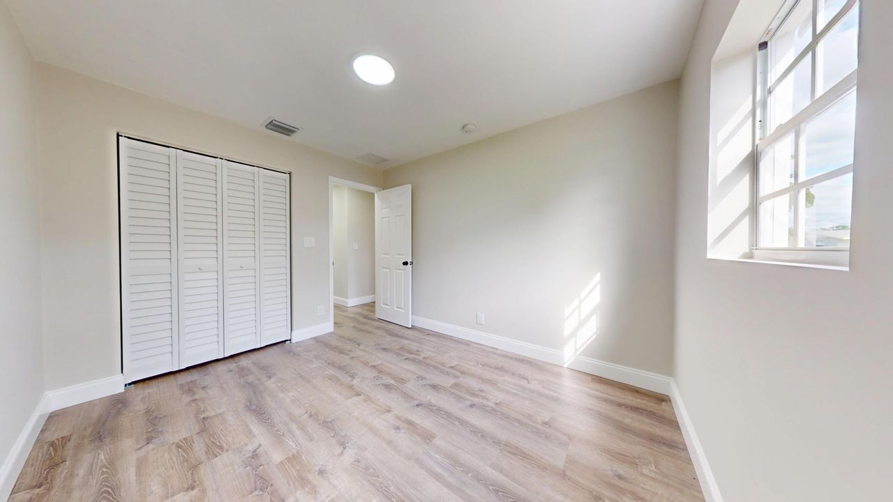 For Sale: $449,900 (4 beds, 2 baths, 1520 Square Feet)