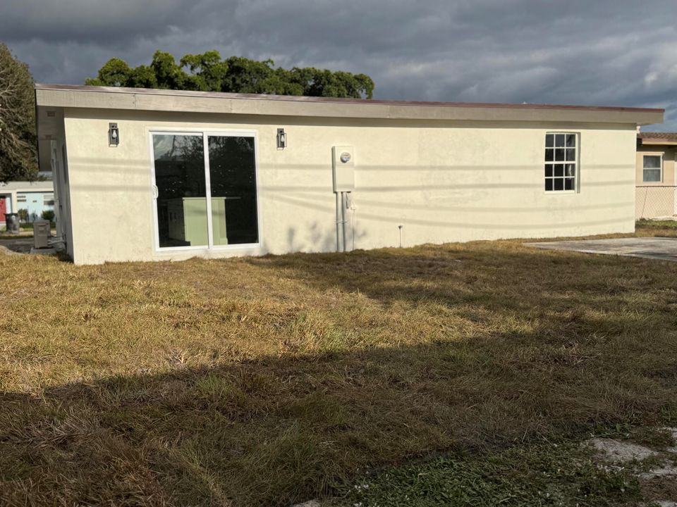 For Sale: $449,900 (4 beds, 2 baths, 1520 Square Feet)