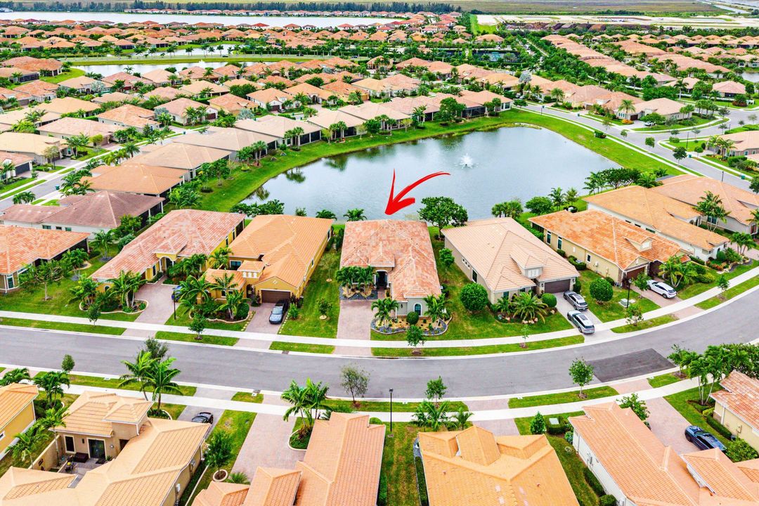 На продажу: $995,000 (3 спален, 3 ванн, 2531 Квадратных фут)