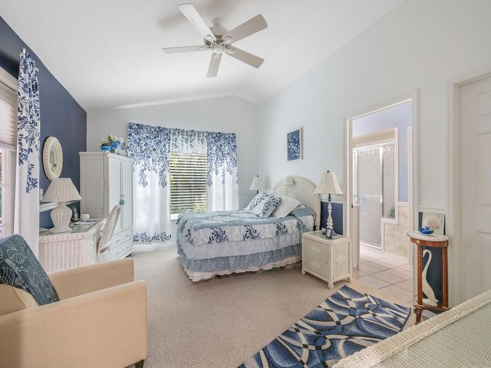 Activo con contrato: $385,000 (3 camas, 2 baños, 2000 Pies cuadrados)