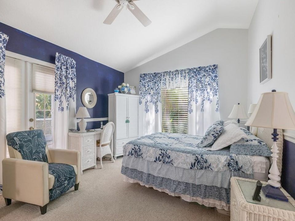 Activo con contrato: $385,000 (3 camas, 2 baños, 2000 Pies cuadrados)