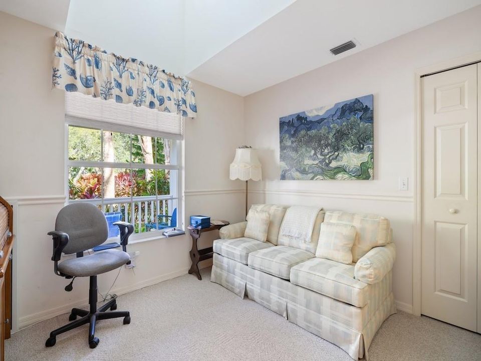 Activo con contrato: $385,000 (3 camas, 2 baños, 2000 Pies cuadrados)