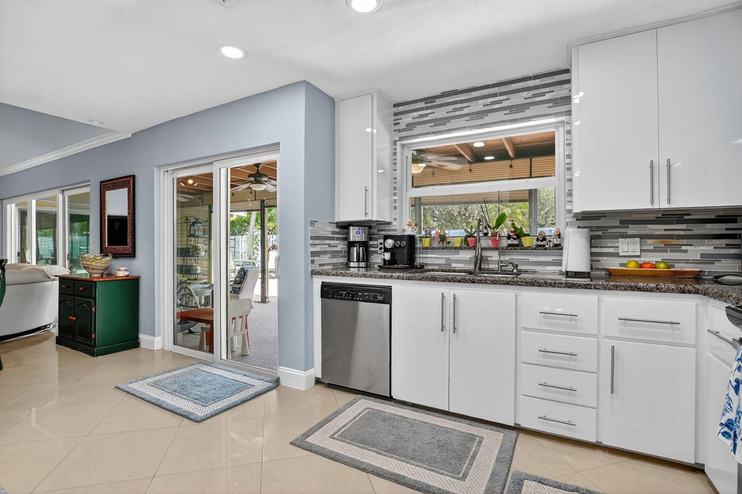 For Sale: $645,000 (4 beds, 2 baths, 1981 Square Feet)