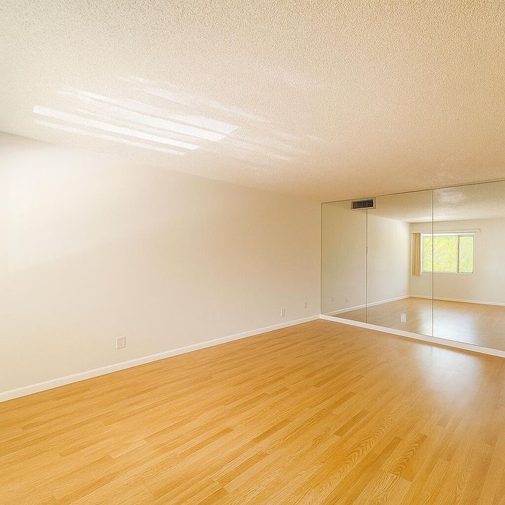 For Sale: $85,000 (2 beds, 1 baths, 850 Square Feet)