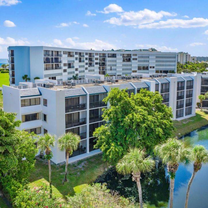 Recently Rented: $5,500 (1 beds, 1 baths, 860 Square Feet)