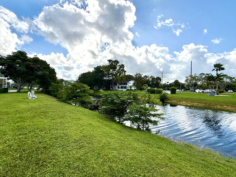 待售: $165,000 (2 贝兹, 2 浴室, 1000 平方英尺)