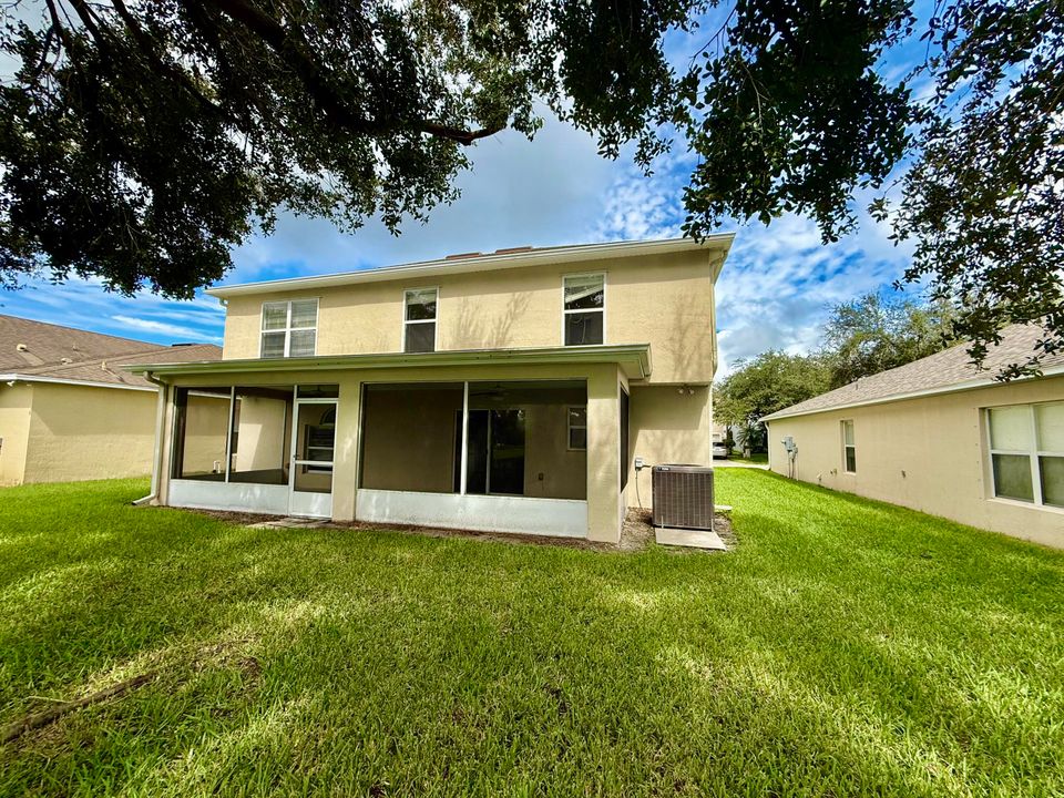 На продажу: $369,000 (4 спален, 2 ванн, 2257 Квадратных фут)