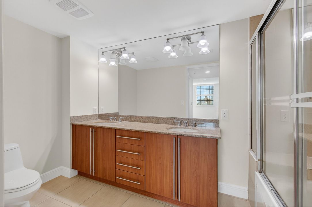 En Venta: $445,000 (2 camas, 2 baños, 1130 Pies cuadrados)