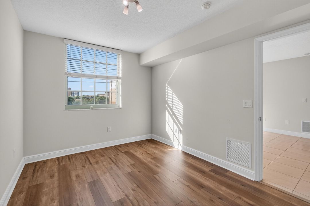 En Venta: $445,000 (2 camas, 2 baños, 1130 Pies cuadrados)