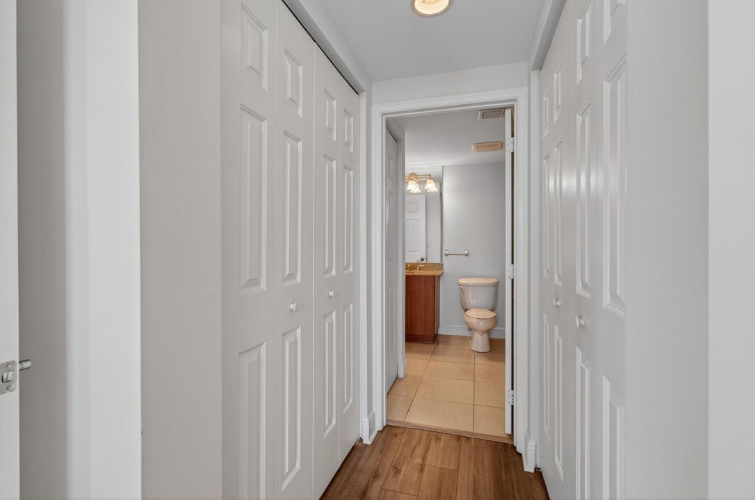 En Venta: $445,000 (2 camas, 2 baños, 1130 Pies cuadrados)