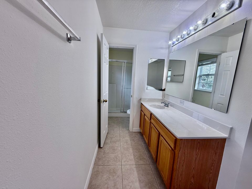 На продажу: $369,000 (4 спален, 2 ванн, 2257 Квадратных фут)