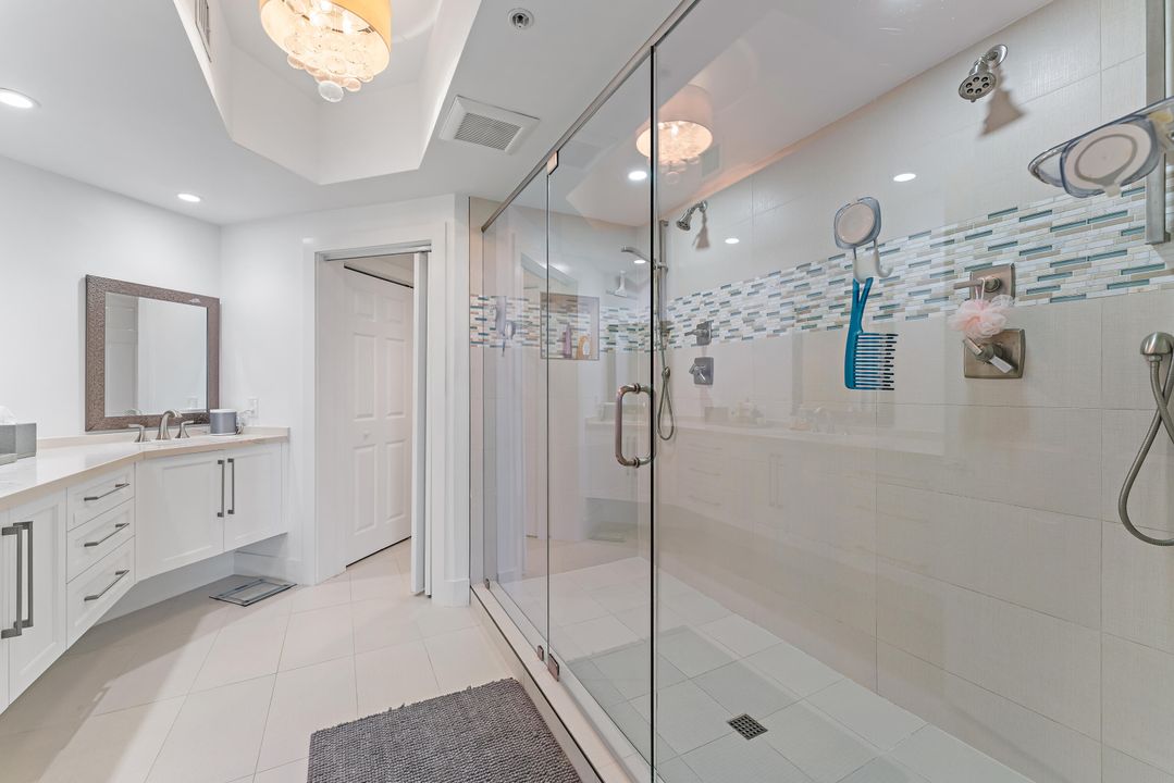 Activo con contrato: $2,250,000 (3 camas, 2 baños, 2064 Pies cuadrados)