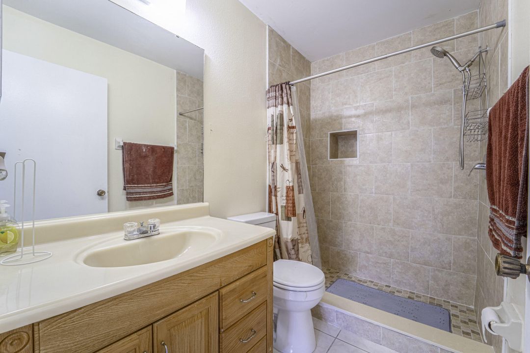 合同活跃: $240,000 (3 贝兹, 2 浴室, 1183 平方英尺)