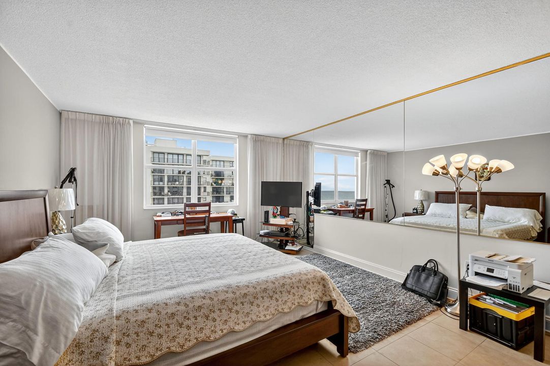 For Rent: $4,200 (2 beds, 2 baths, 1292 Square Feet)