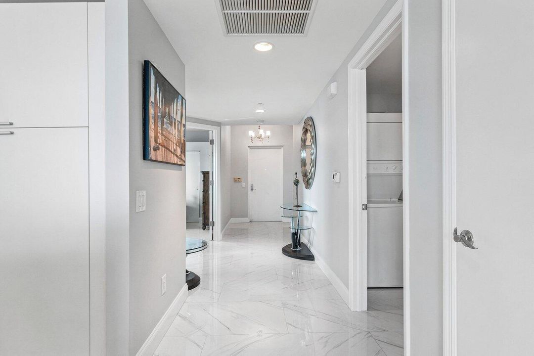 For Rent: $6,500 (3 beds, 3 baths, 1800 Square Feet)