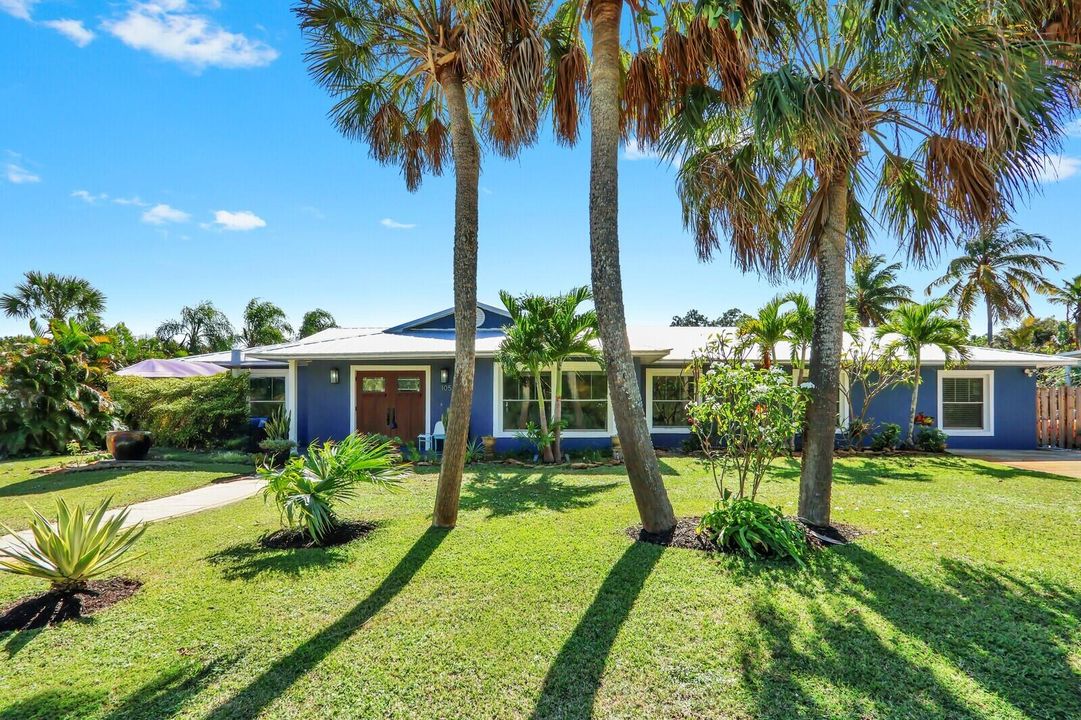 For Sale: $849,000 (3 beds, 2 baths, 2307 Square Feet)