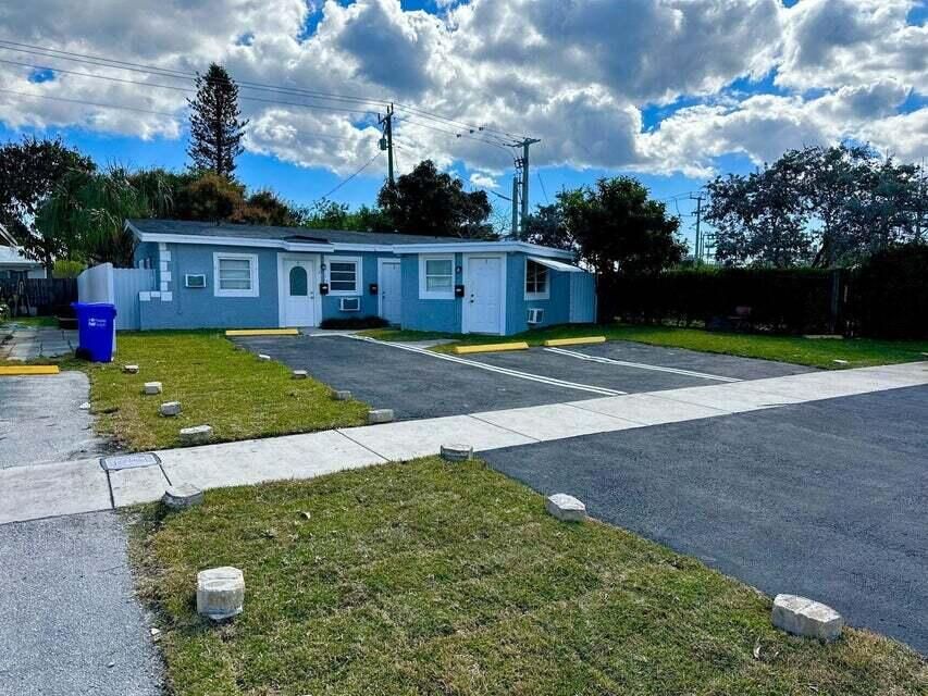 For Sale: $585,000 (0 beds, 0 baths, 1236 Square Feet)