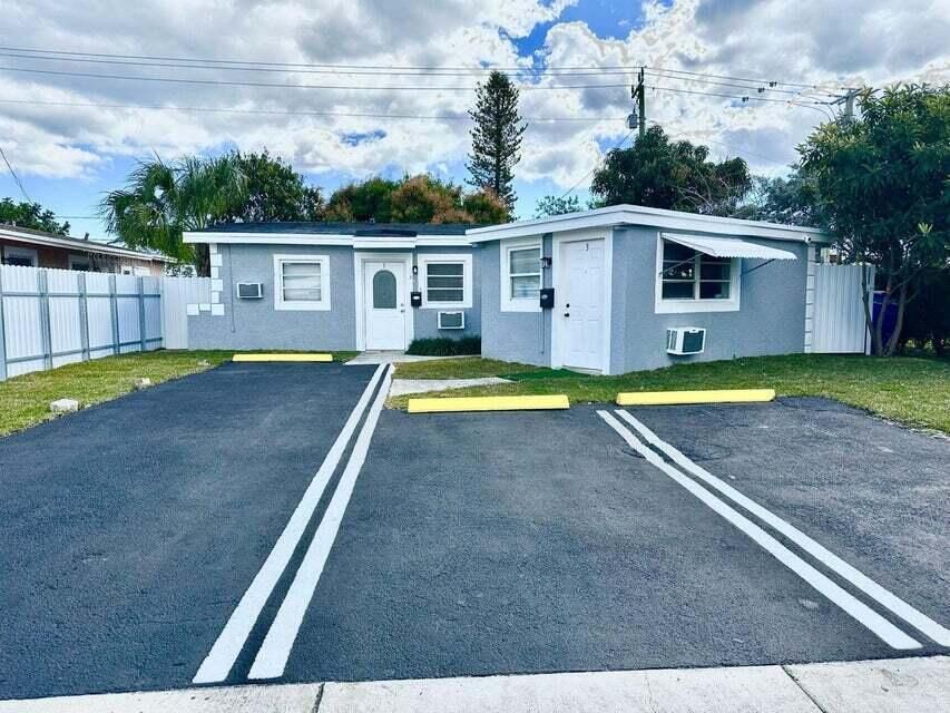 For Sale: $585,000 (0 beds, 0 baths, 1236 Square Feet)