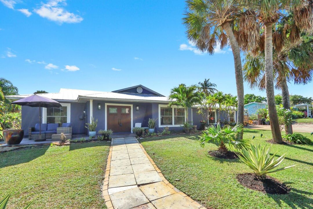 For Sale: $849,000 (3 beds, 2 baths, 2307 Square Feet)