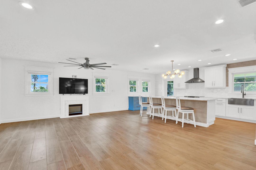 For Sale: $849,000 (3 beds, 2 baths, 2307 Square Feet)