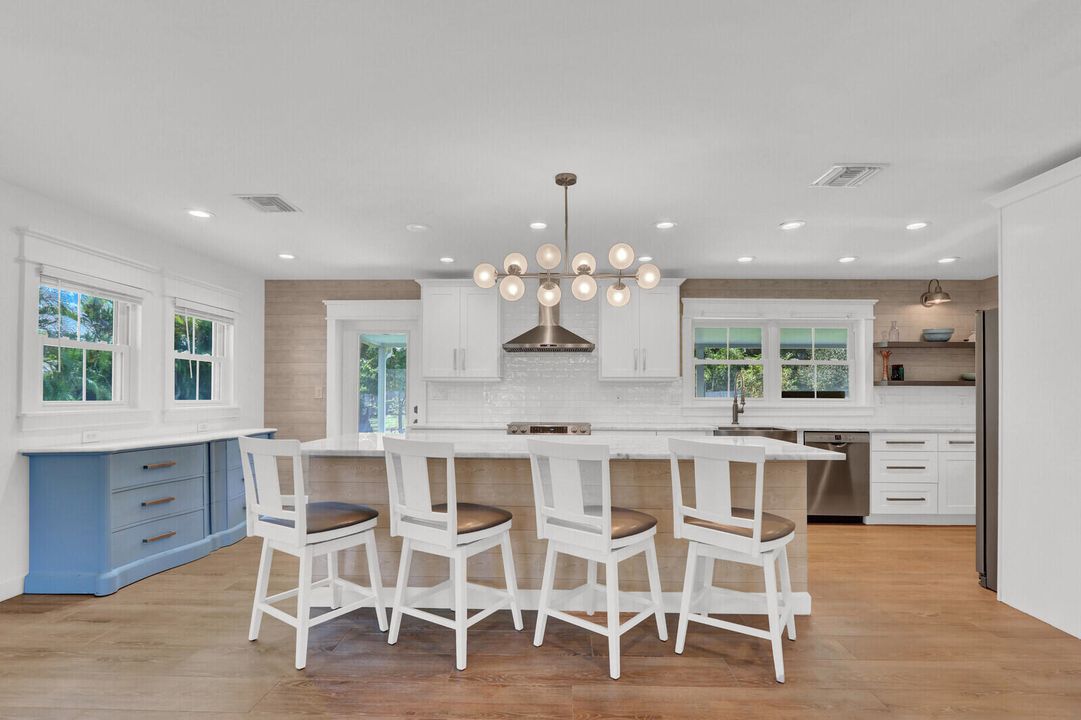 For Sale: $849,000 (3 beds, 2 baths, 2307 Square Feet)