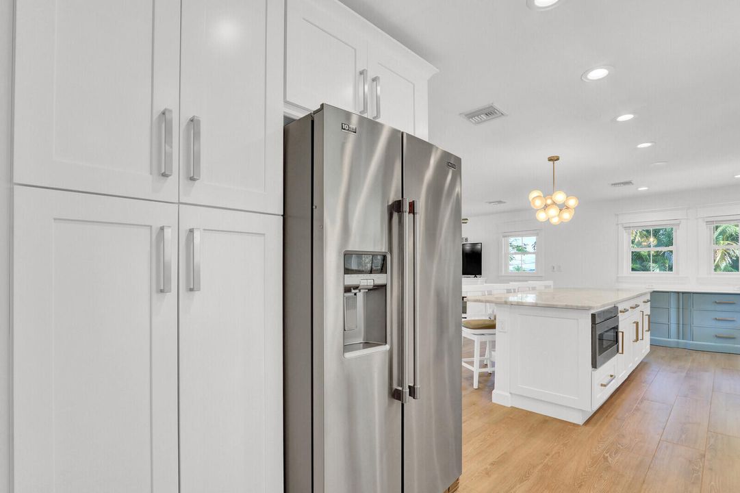 For Sale: $849,000 (3 beds, 2 baths, 2307 Square Feet)