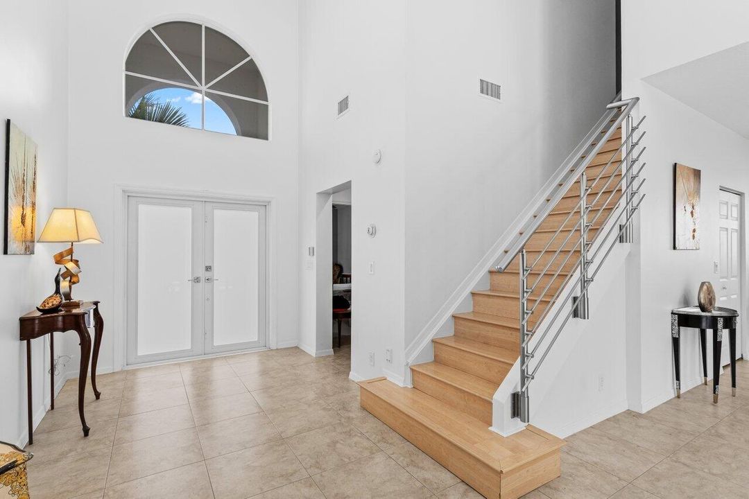 На продажу: $950,000 (5 спален, 3 ванн, 2872 Квадратных фут)