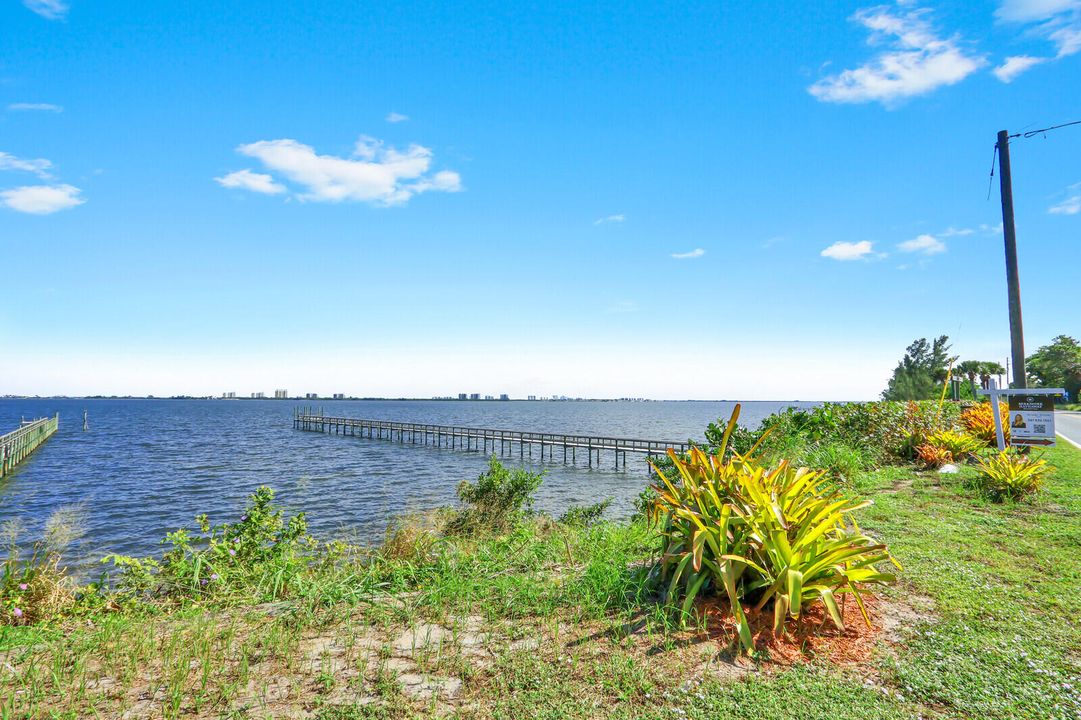 For Sale: $849,000 (3 beds, 2 baths, 2307 Square Feet)