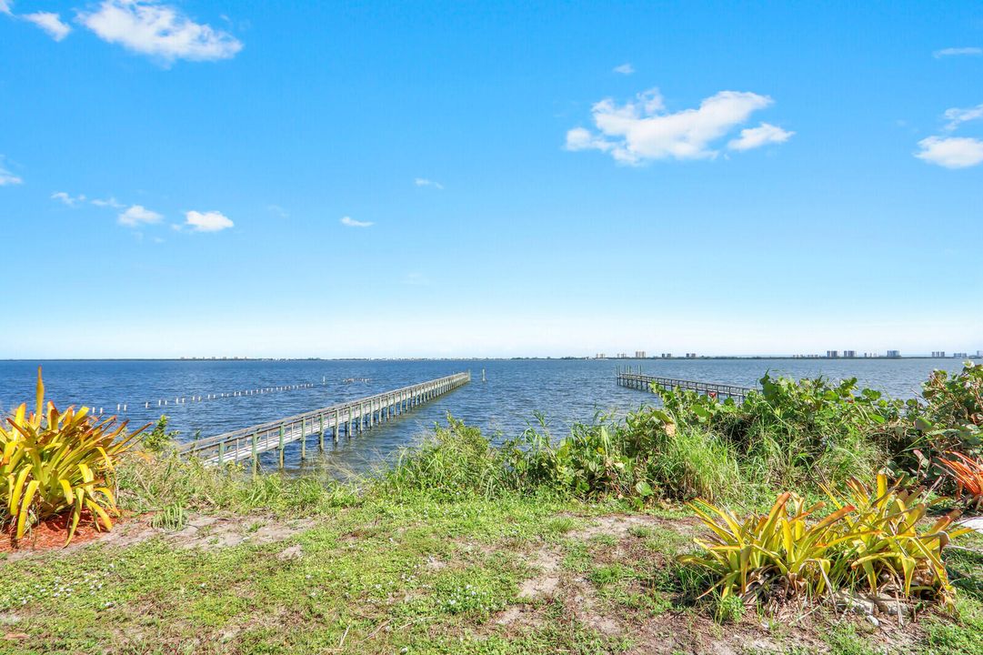 For Sale: $849,000 (3 beds, 2 baths, 2307 Square Feet)