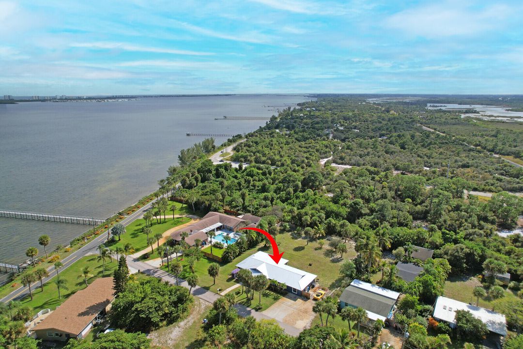 For Sale: $849,000 (3 beds, 2 baths, 2307 Square Feet)