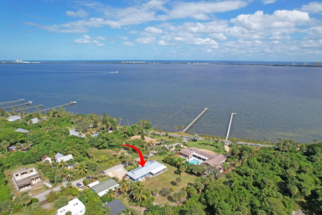 For Sale: $849,000 (3 beds, 2 baths, 2307 Square Feet)