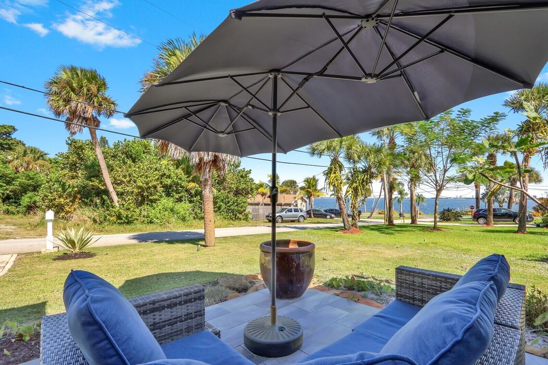 For Sale: $849,000 (3 beds, 2 baths, 2307 Square Feet)