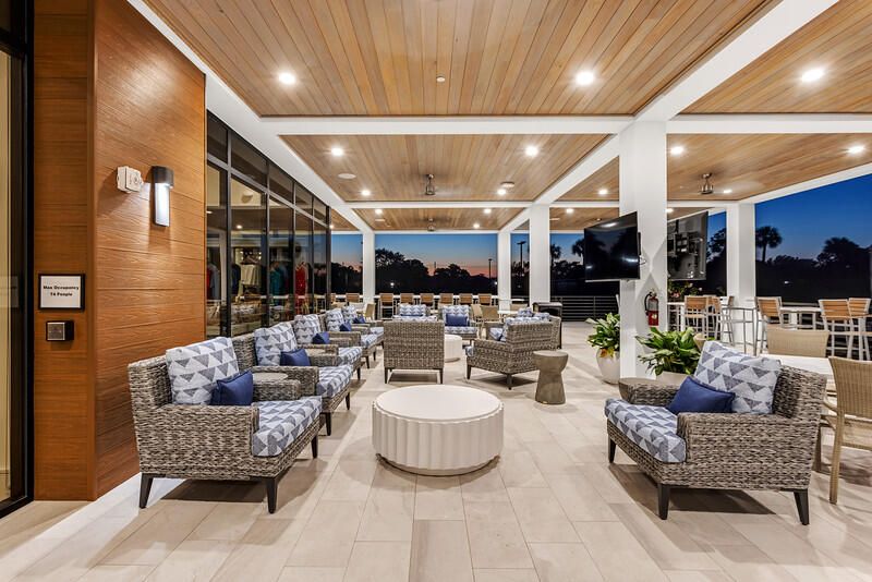 Под контрактом: $9,500 (2 спален, 2 ванн, 1933 Квадратных фут)