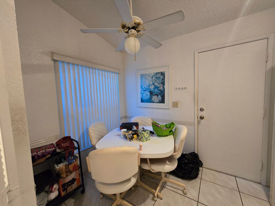 For Sale: $350,000 (3 beds, 2 baths, 1508 Square Feet)