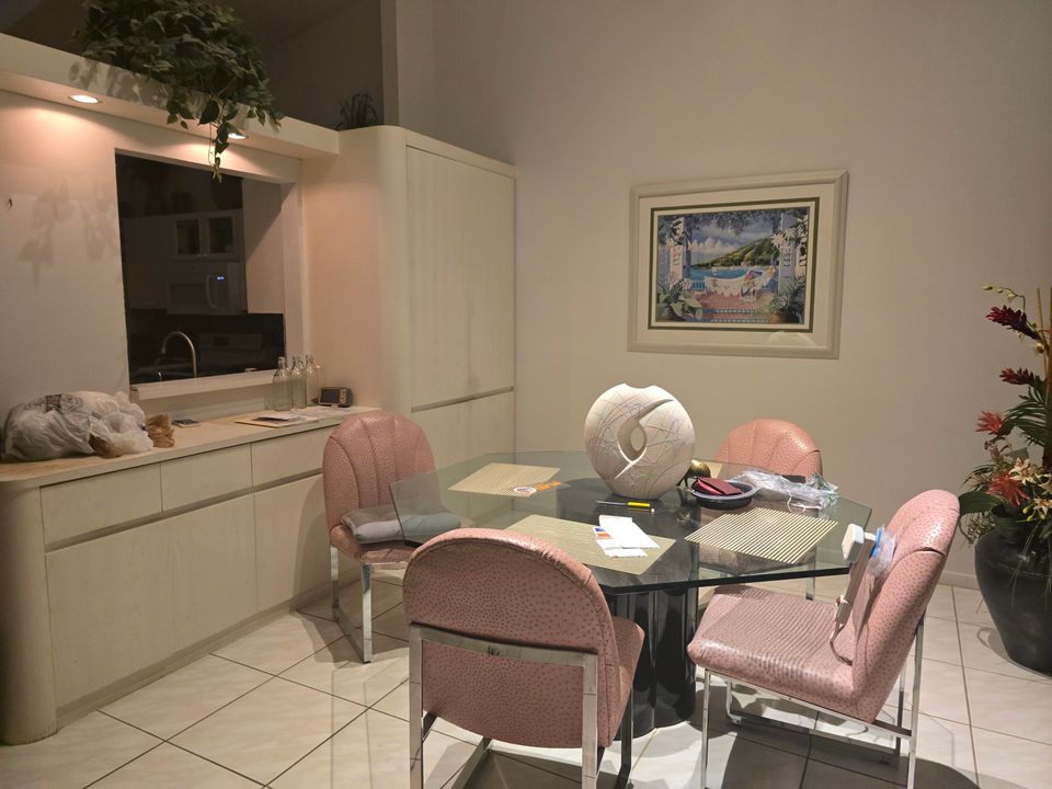 For Sale: $350,000 (3 beds, 2 baths, 1508 Square Feet)