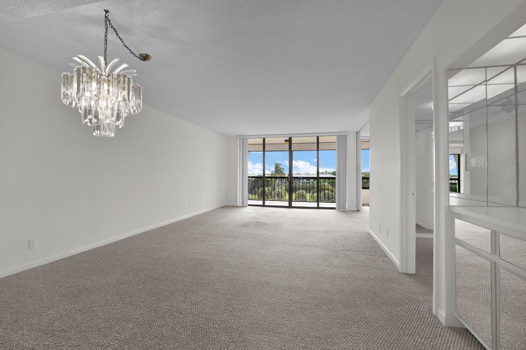 En Venta: $290,000 (3 camas, 2 baños, 1582 Pies cuadrados)