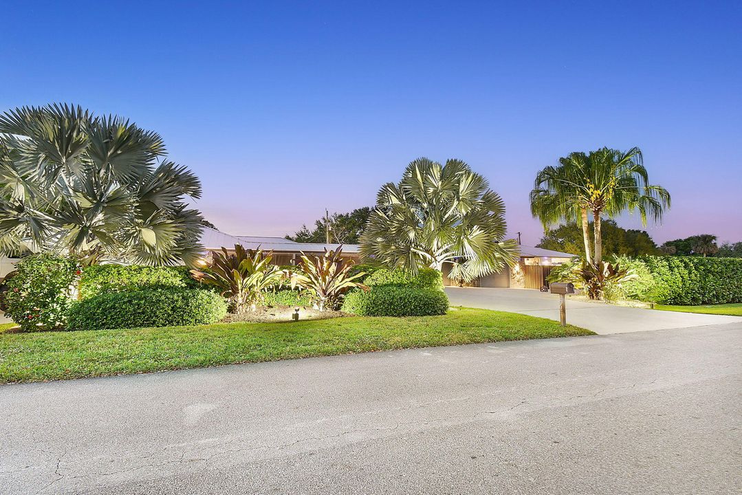 待售: $819,000 (4 贝兹, 4 浴室, 2660 平方英尺)