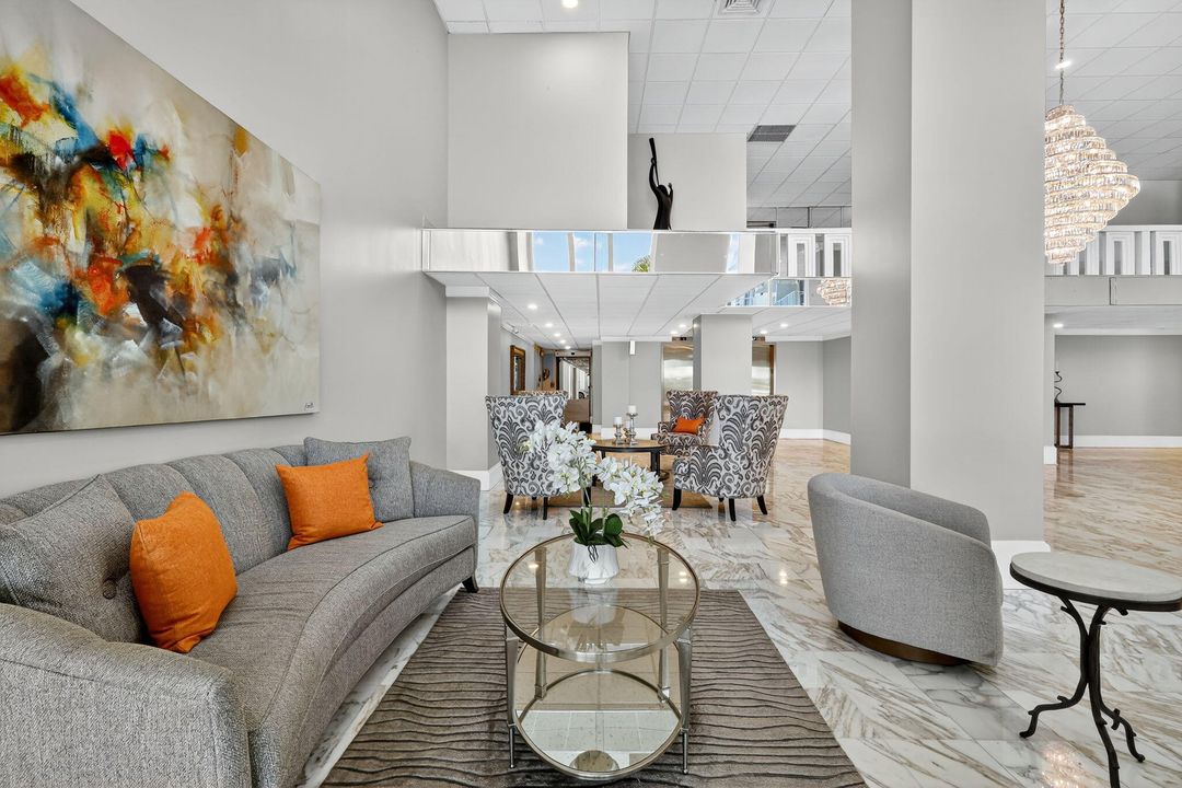 Active With Contract: $600,000 (2 beds, 2 baths, 1292 Square Feet)