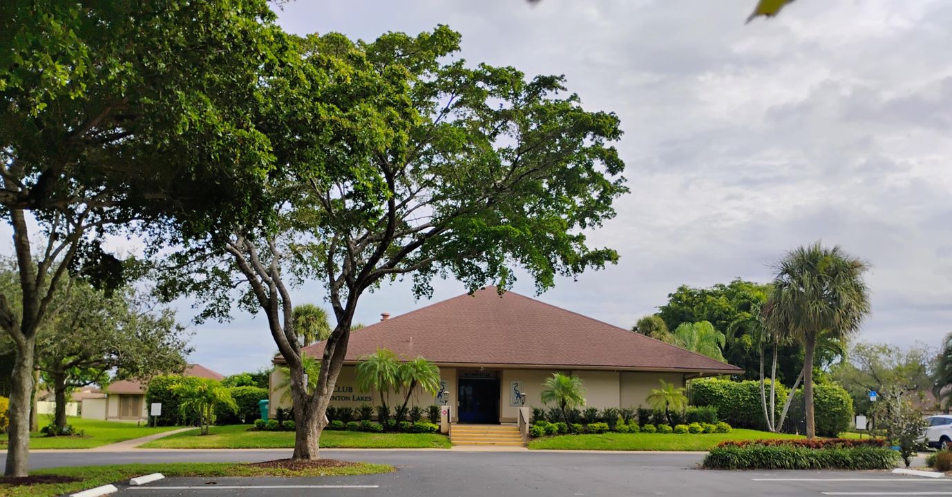 For Rent: $2,700 (2 beds, 2 baths, 1154 Square Feet)