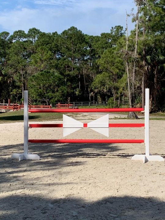 В аренду: $750 (0 спален, 1 ванн, 0 Квадратных фут)