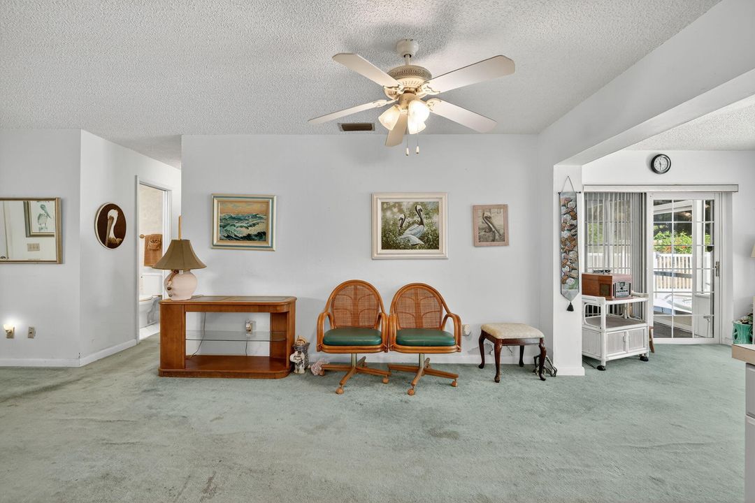 На продажу: $479,000 (2 спален, 2 ванн, 1173 Квадратных фут)