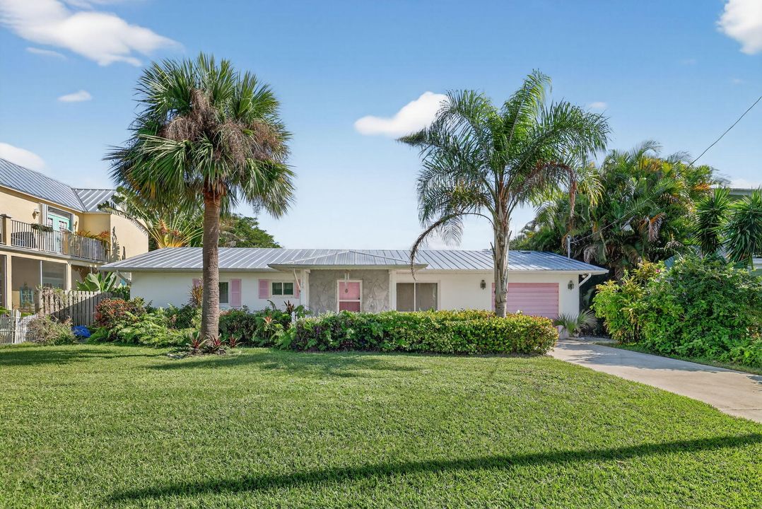 На продажу: $479,000 (2 спален, 2 ванн, 1173 Квадратных фут)