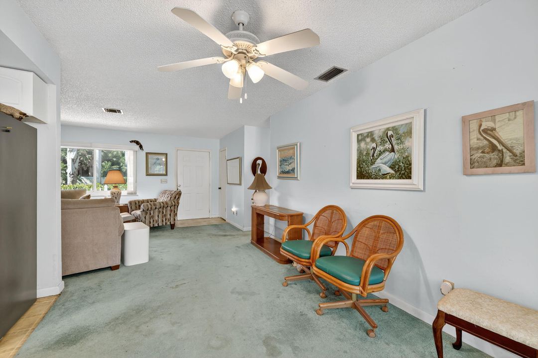 На продажу: $479,000 (2 спален, 2 ванн, 1173 Квадратных фут)