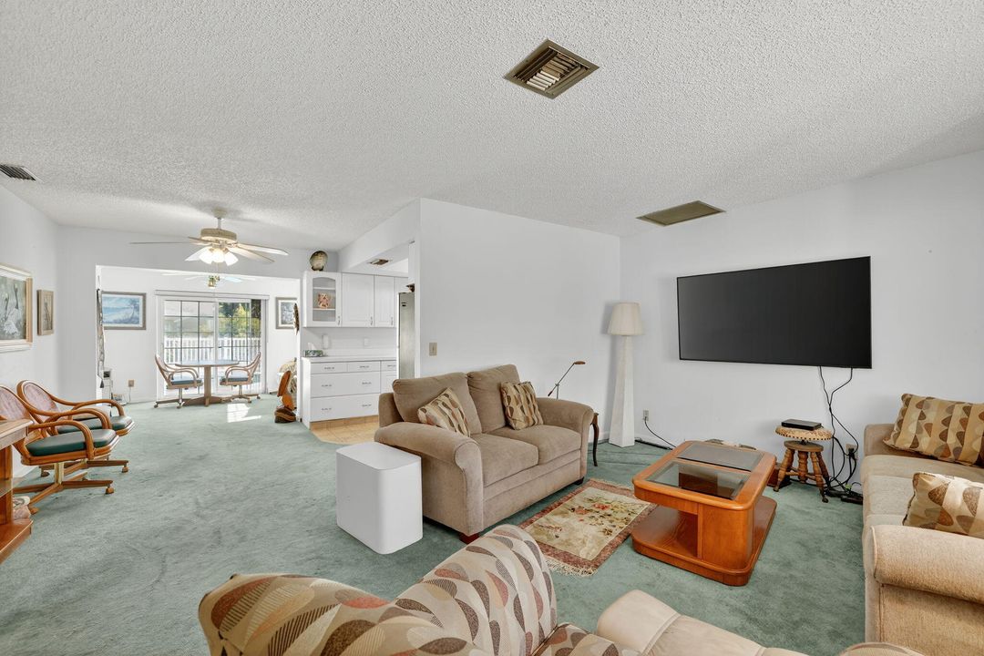 На продажу: $479,000 (2 спален, 2 ванн, 1173 Квадратных фут)