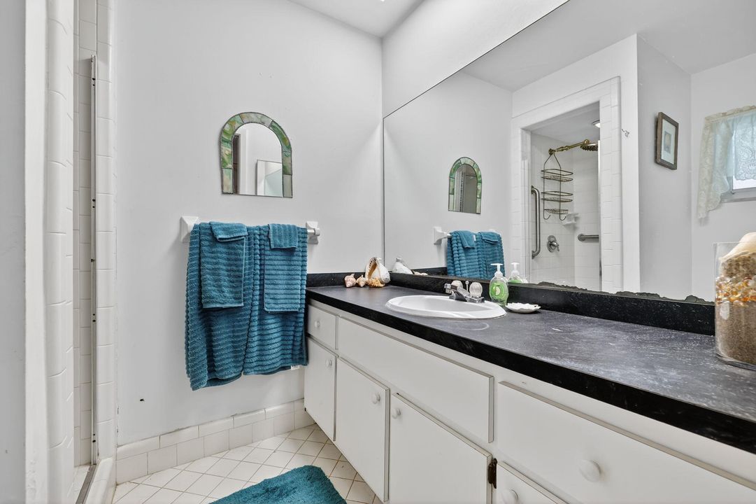 На продажу: $479,000 (2 спален, 2 ванн, 1173 Квадратных фут)