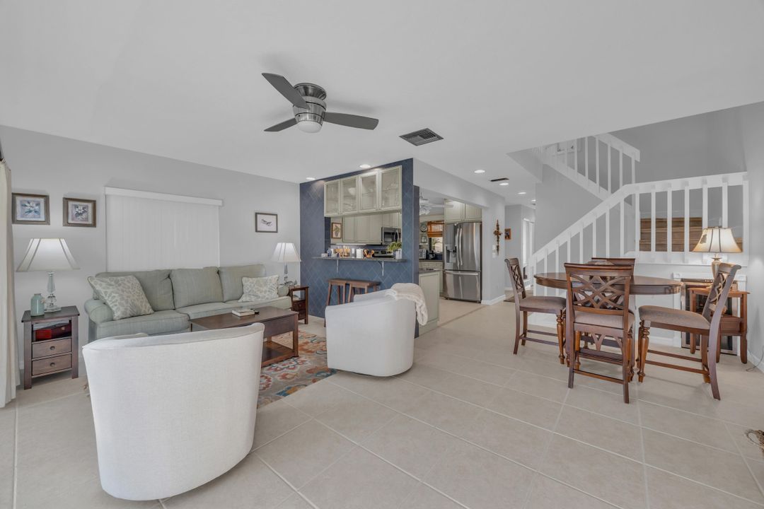 На продажу: $469,900 (3 спален, 3 ванн, 1713 Квадратных фут)