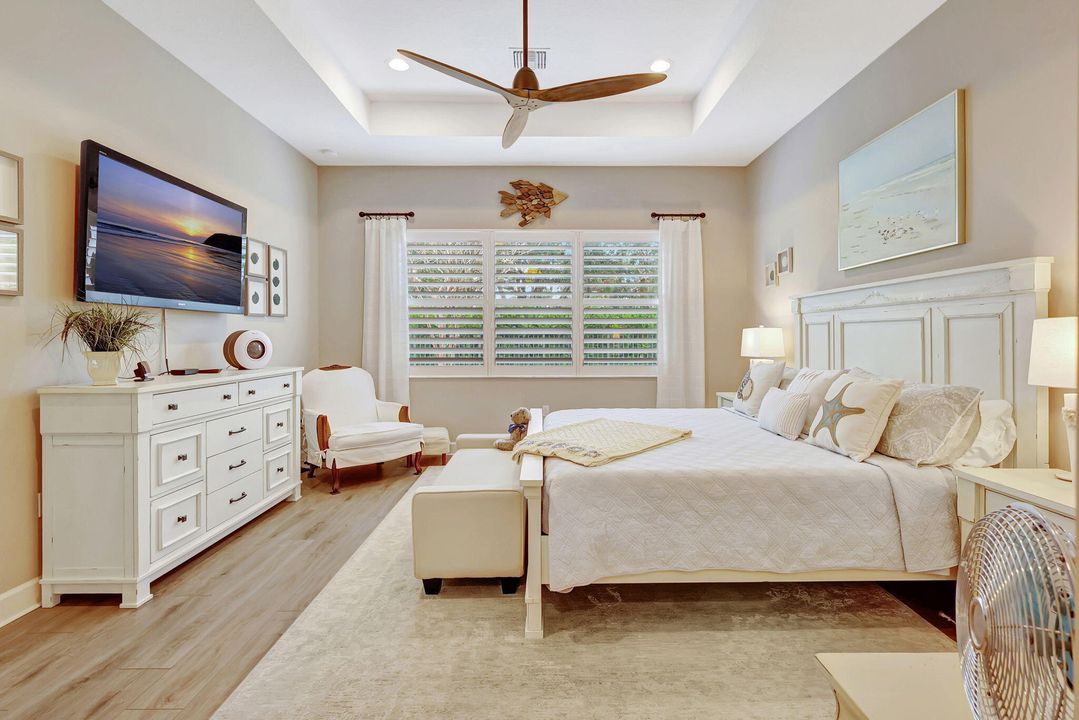 For Sale: $674,900 (3 beds, 2 baths, 2580 Square Feet)