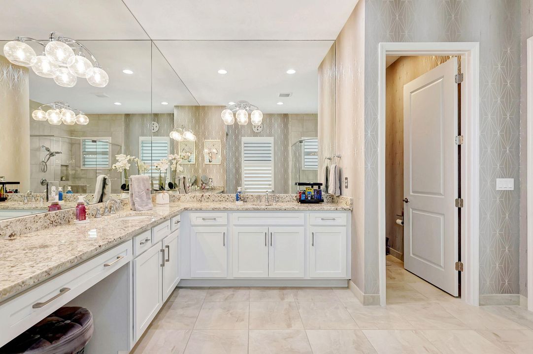 For Sale: $674,900 (3 beds, 2 baths, 2580 Square Feet)