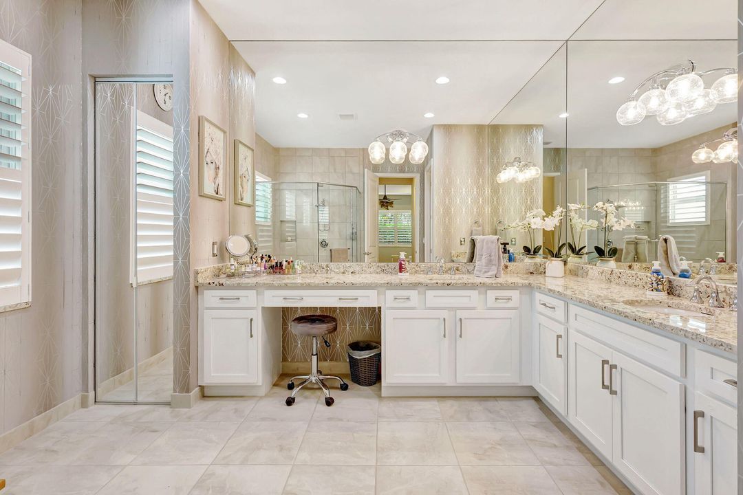 For Sale: $674,900 (3 beds, 2 baths, 2580 Square Feet)